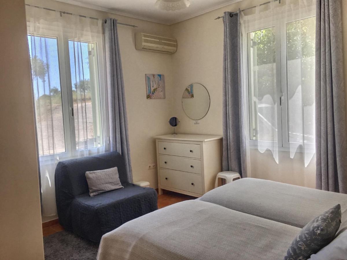 Gastouri Villa Pascalia With Heated Pool In October And Views Achílleion Buitenkant foto