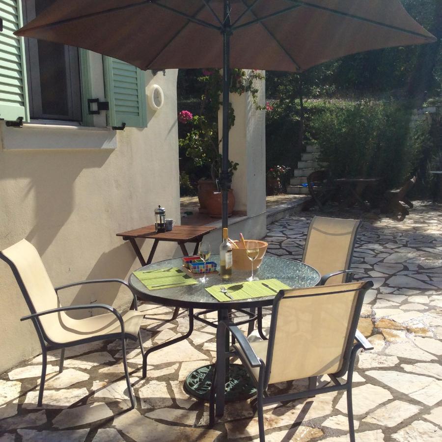 Gastouri Villa Pascalia With Heated Pool In October And Views Achílleion Buitenkant foto